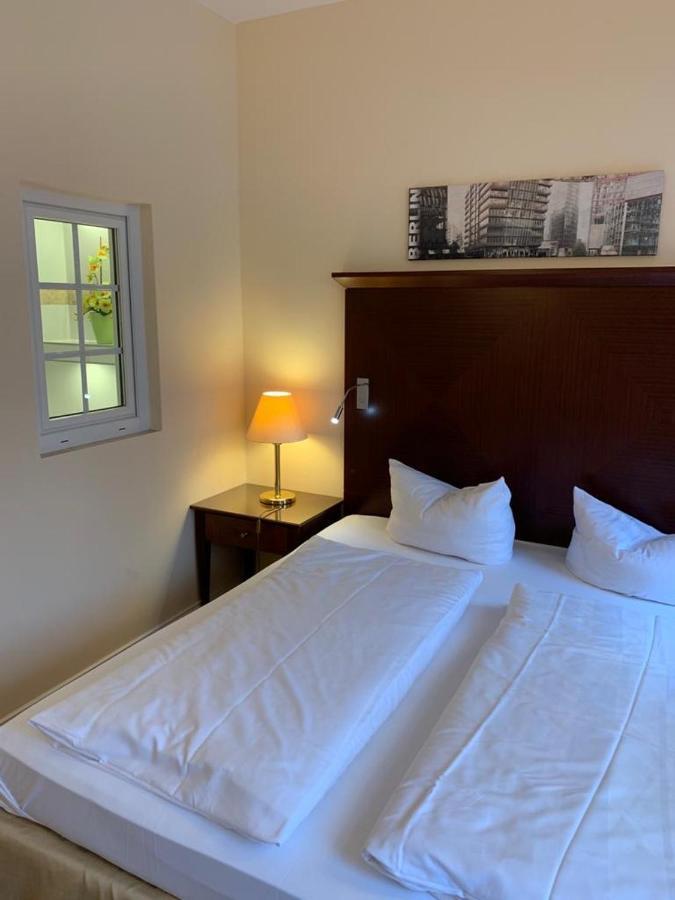 Berliner Hof Hotell Dallgow-Doeberitz Exteriör bild