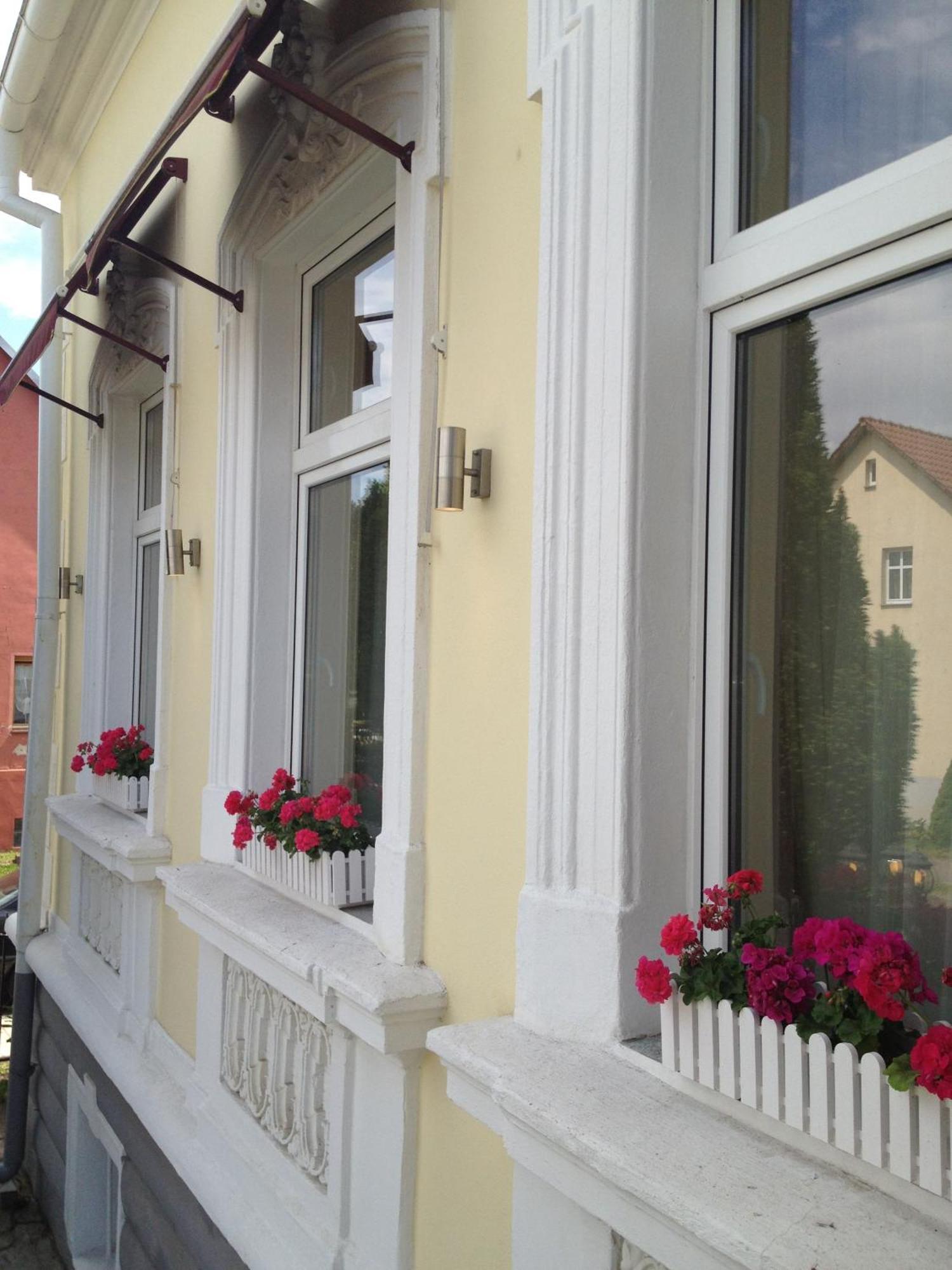 Berliner Hof Hotell Dallgow-Doeberitz Exteriör bild