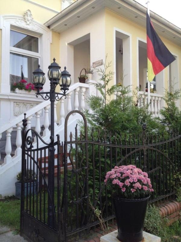 Berliner Hof Hotell Dallgow-Doeberitz Exteriör bild