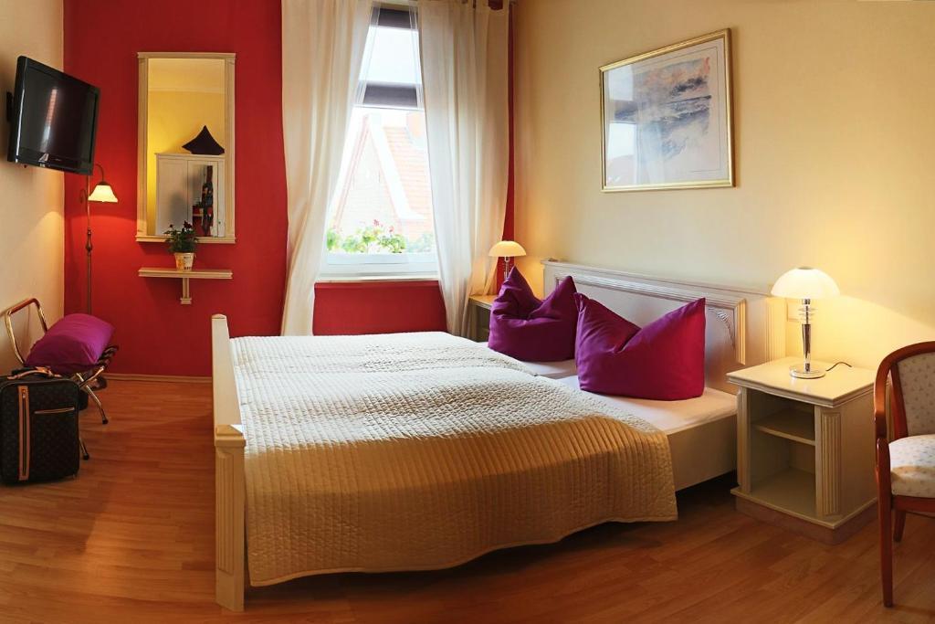 Berliner Hof Hotell Dallgow-Doeberitz Rum bild