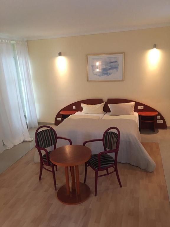 Berliner Hof Hotell Dallgow-Doeberitz Exteriör bild
